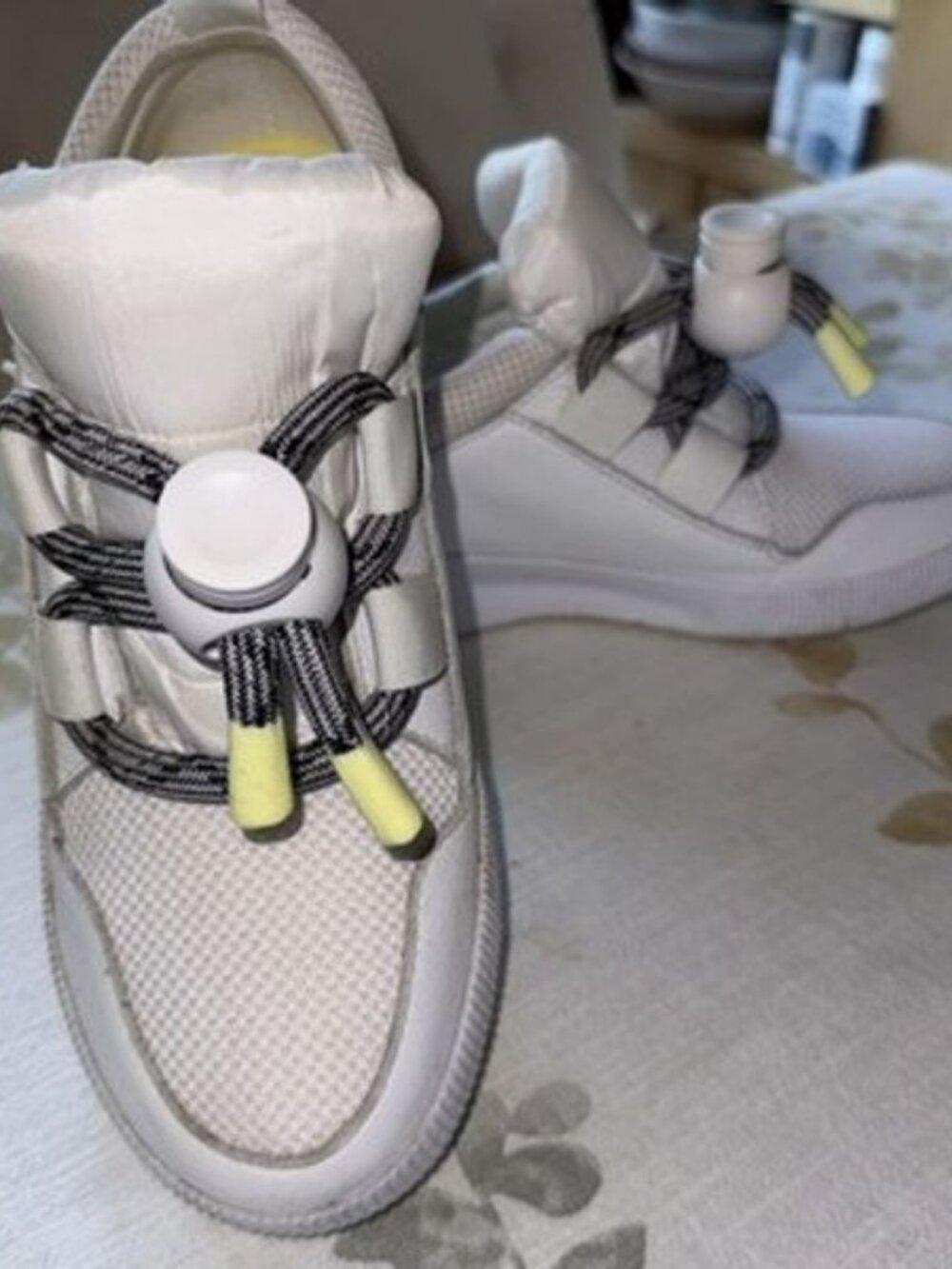 Sorel White Kinetic Impact II Big Bungee Sneakers Yellow Details Women's 8.0